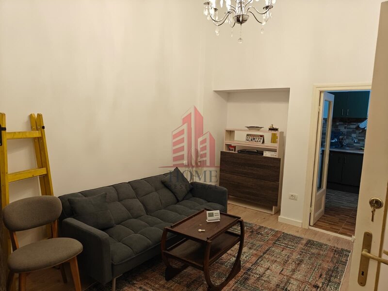 Calea Calarasilor- Unirii- 2 Cam- Mobilat-utilat- 50mp- Mutare rapida